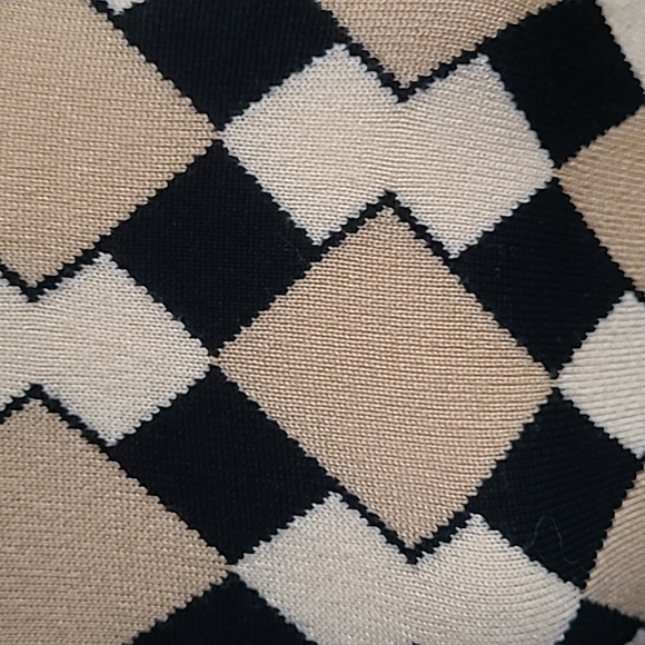 DKNY 100% Wool Turtleneck Sweater - Picture 5 of 11